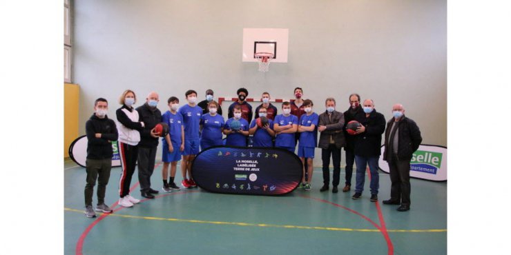 Trois basketteurs pros des Canonniers de Metz à l'IMPro de Morhange